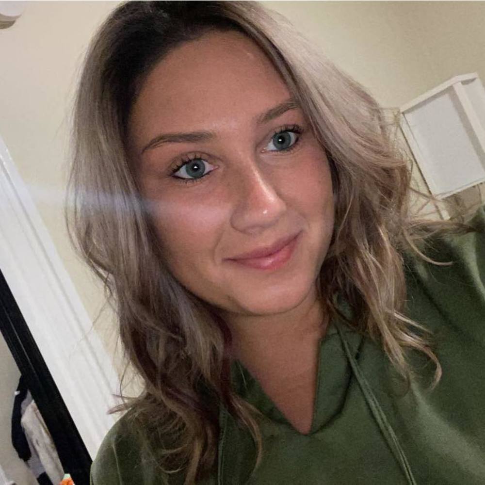 Meet your Posher, Amanda